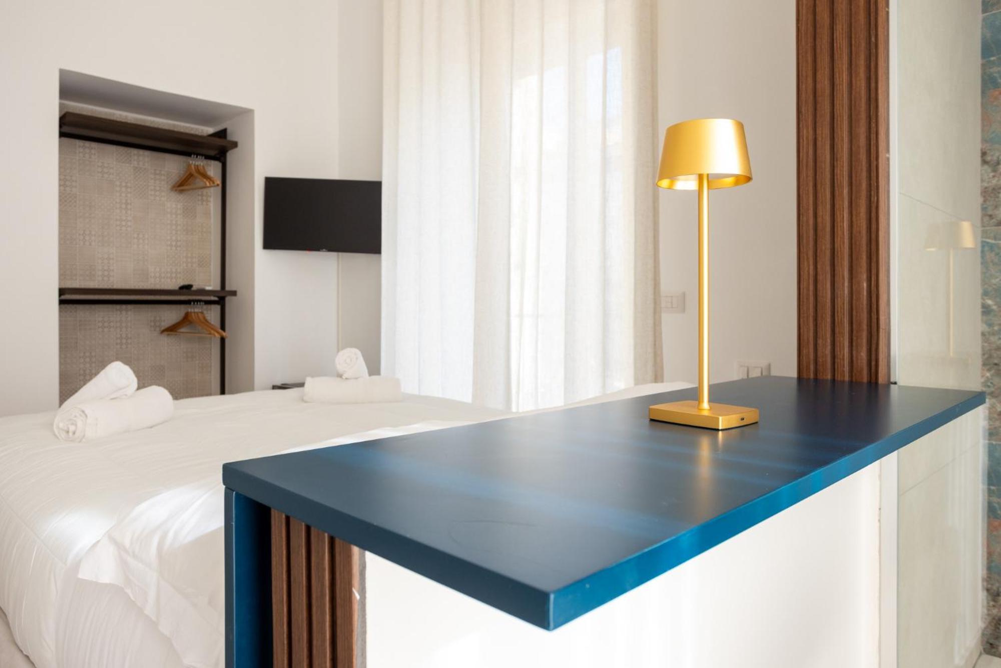 Palazzo Pepe Apartment Napoli Bagian luar foto
