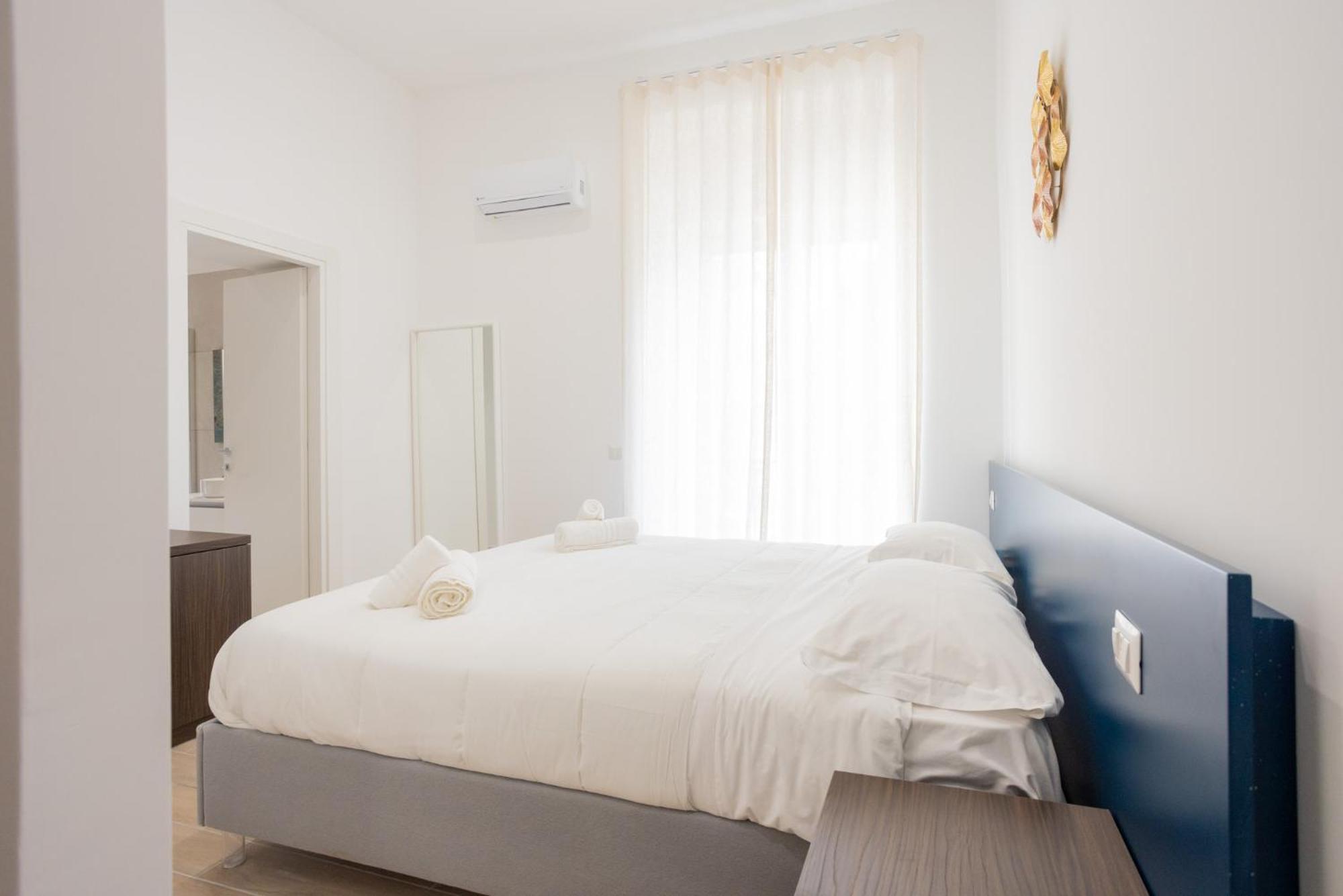 Palazzo Pepe Apartment Napoli Bagian luar foto