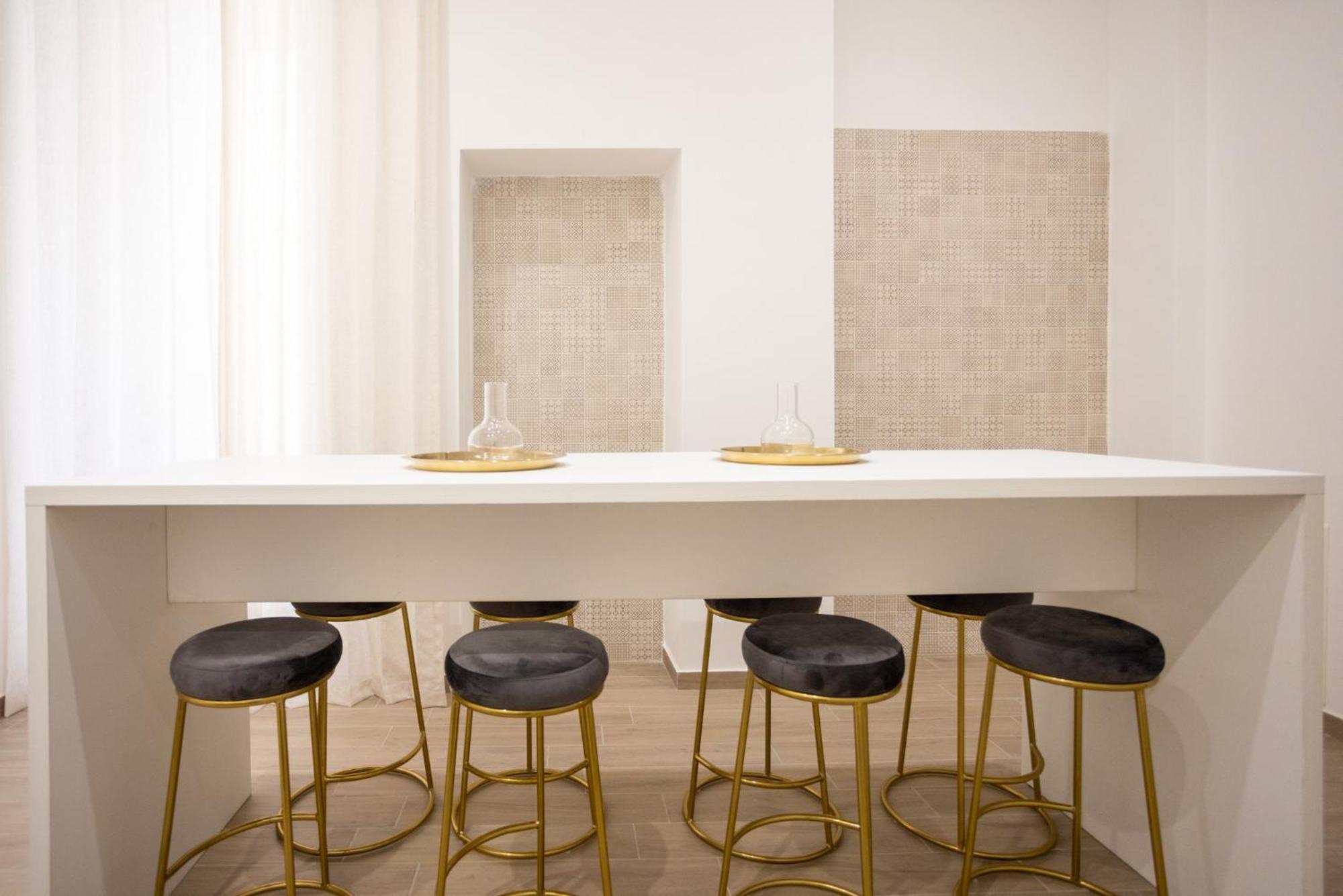 Palazzo Pepe Apartment Napoli Bagian luar foto